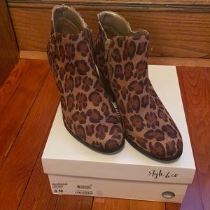 Leopard ankle booties